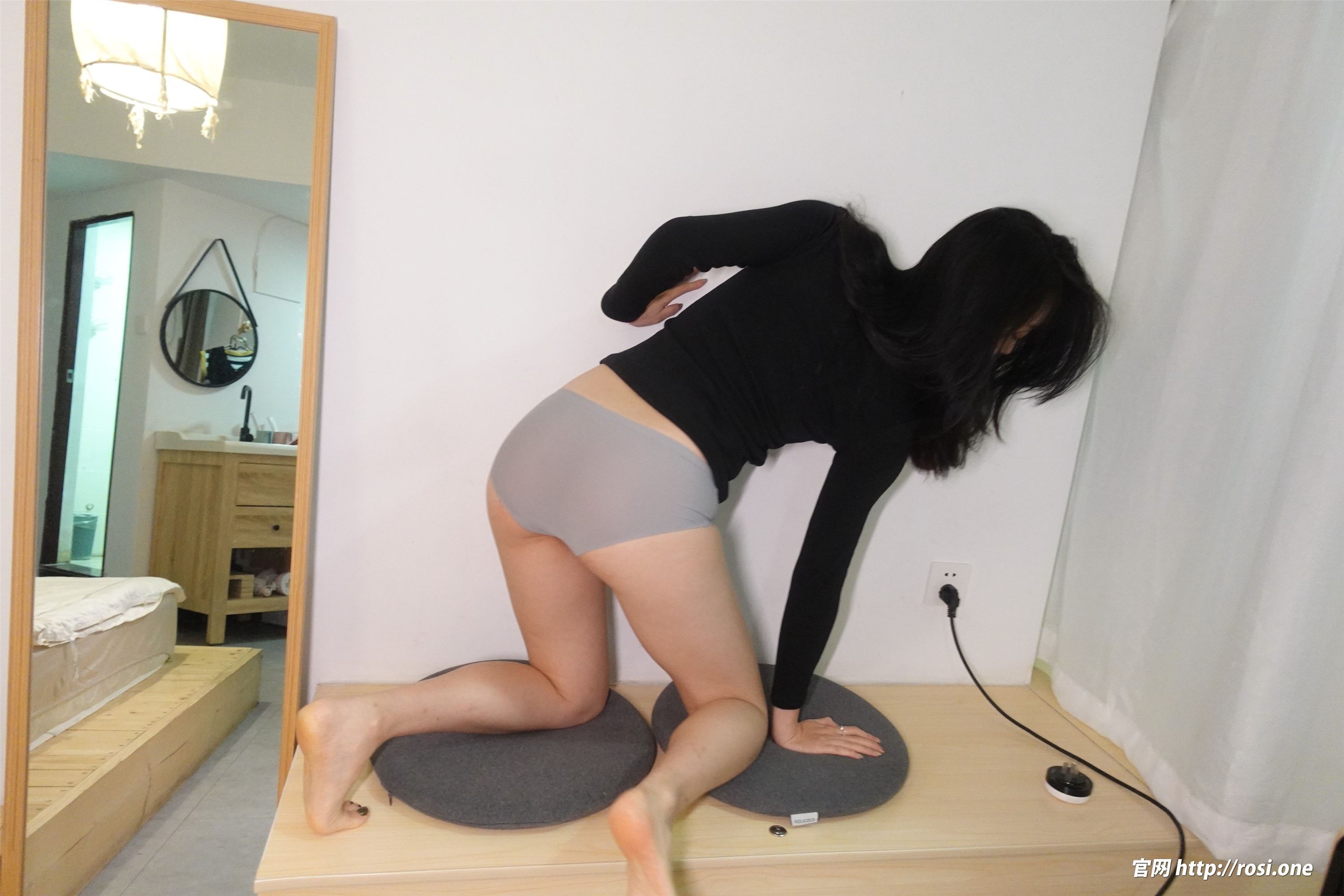 ROSI写真 2022.02.27 NO.3737